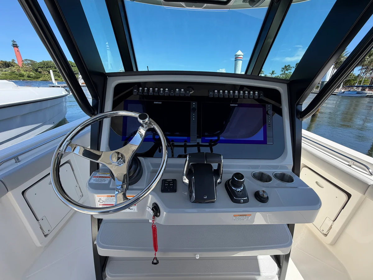 2026 Boston Whaler 330 Outrage 33.0 feet, Jupiter, Florida #35