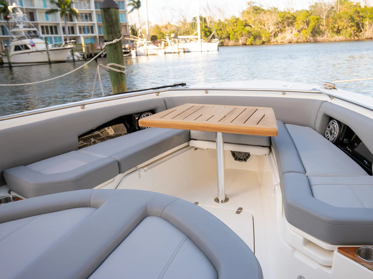 2023 Boston Whaler 360 OUTRAGE 36.0 feet, Pompano Beach, FL #17