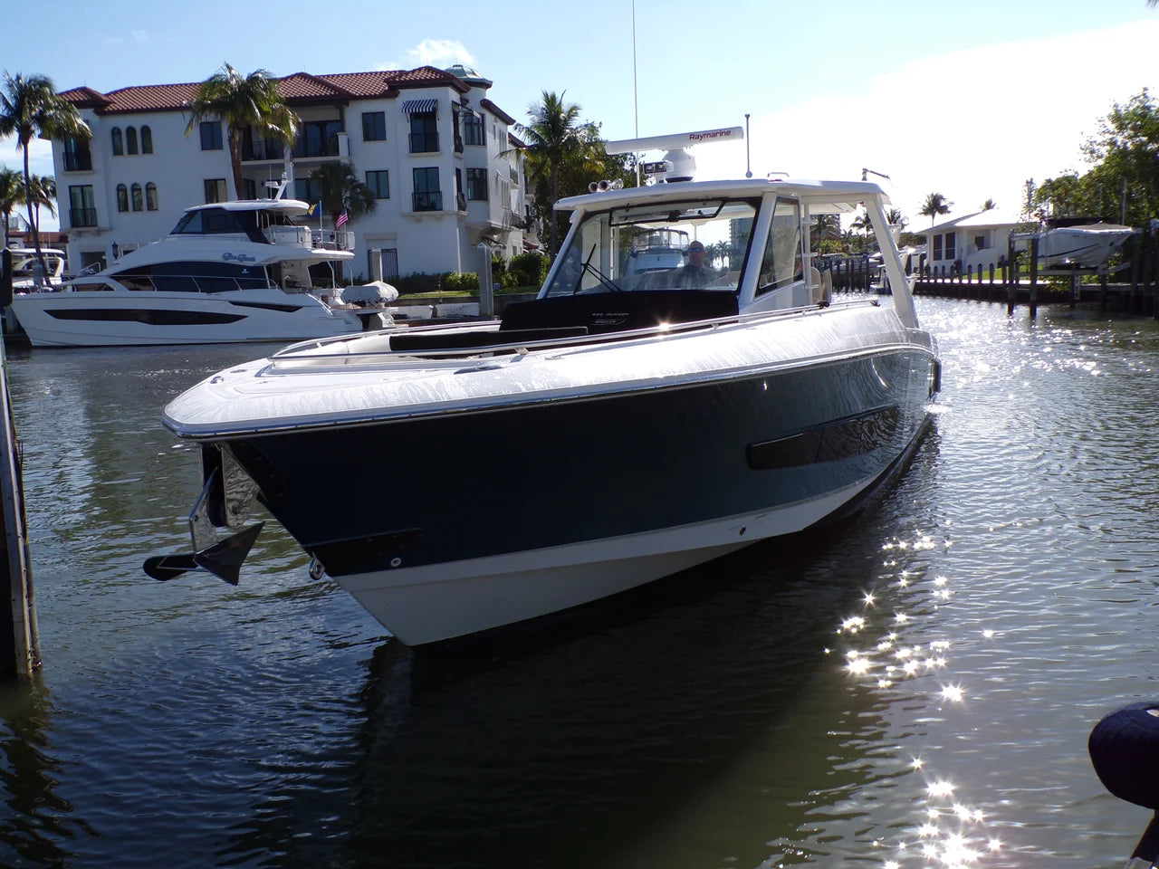 2018 Boston Whaler 420 OUTRAGE 42.0 feet, Naples, FL #102