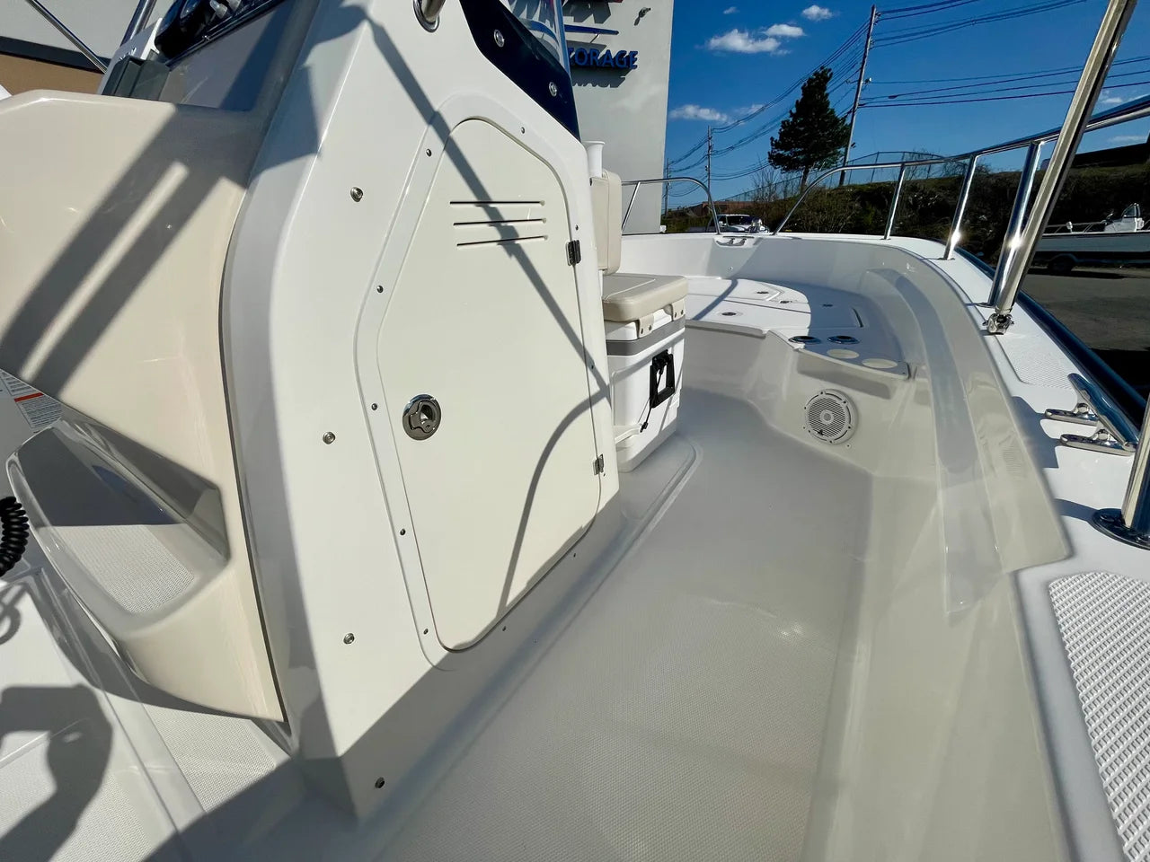 2026 Boston Whaler 210 Montauk 21.0 feet, Danvers, Massachusetts #11