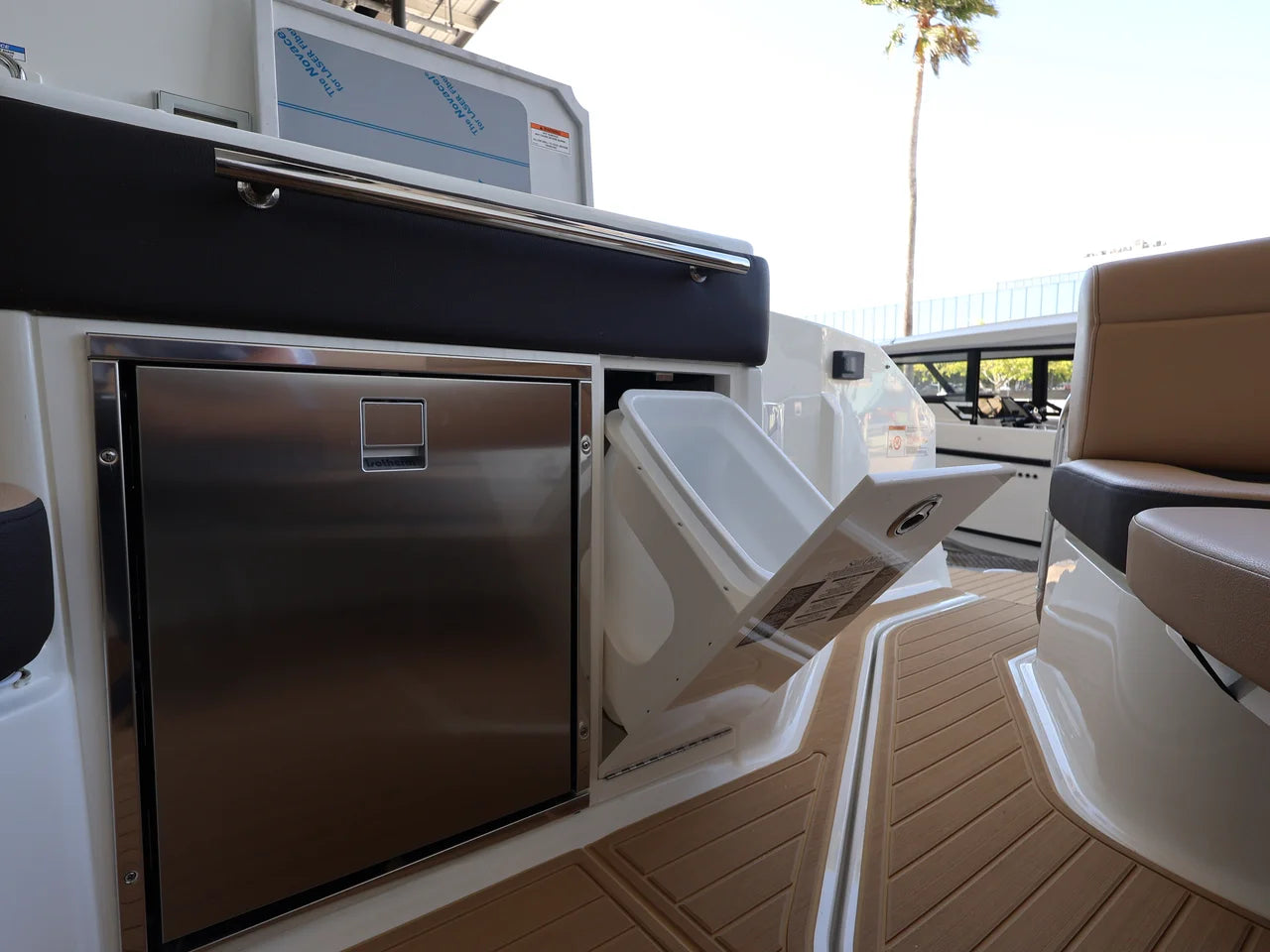 2026 Sea Ray Sundancer 320 Outboard 32.0 feet, Naples, Florida #13