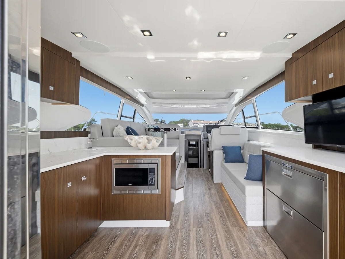 2023 Cruisers Yachts 46 CANTIUS 46.0 feet, Wrightsville Beach, North Carolina #9