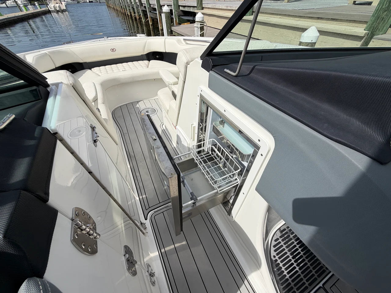 2021 Cobalt 30 SC 30.0 feet, Pensacola, Florida #55