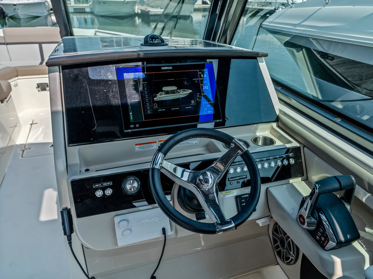 2026 Boston Whaler 330 Vantage 33.0 feet, Quincy, MA #25