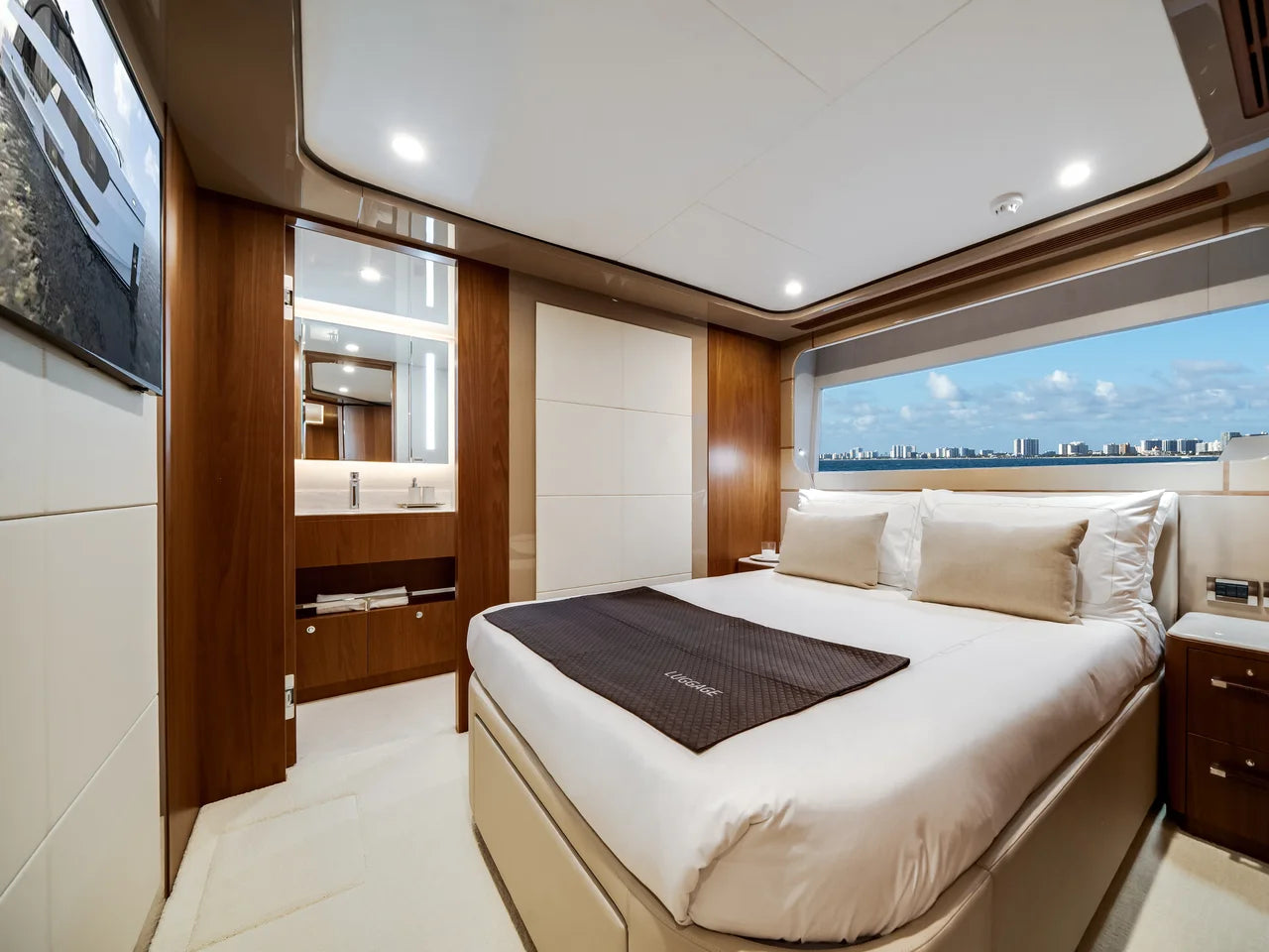 2026 Ocean Alexander 30R 98.0 feet, Pompano Beach, FL #64