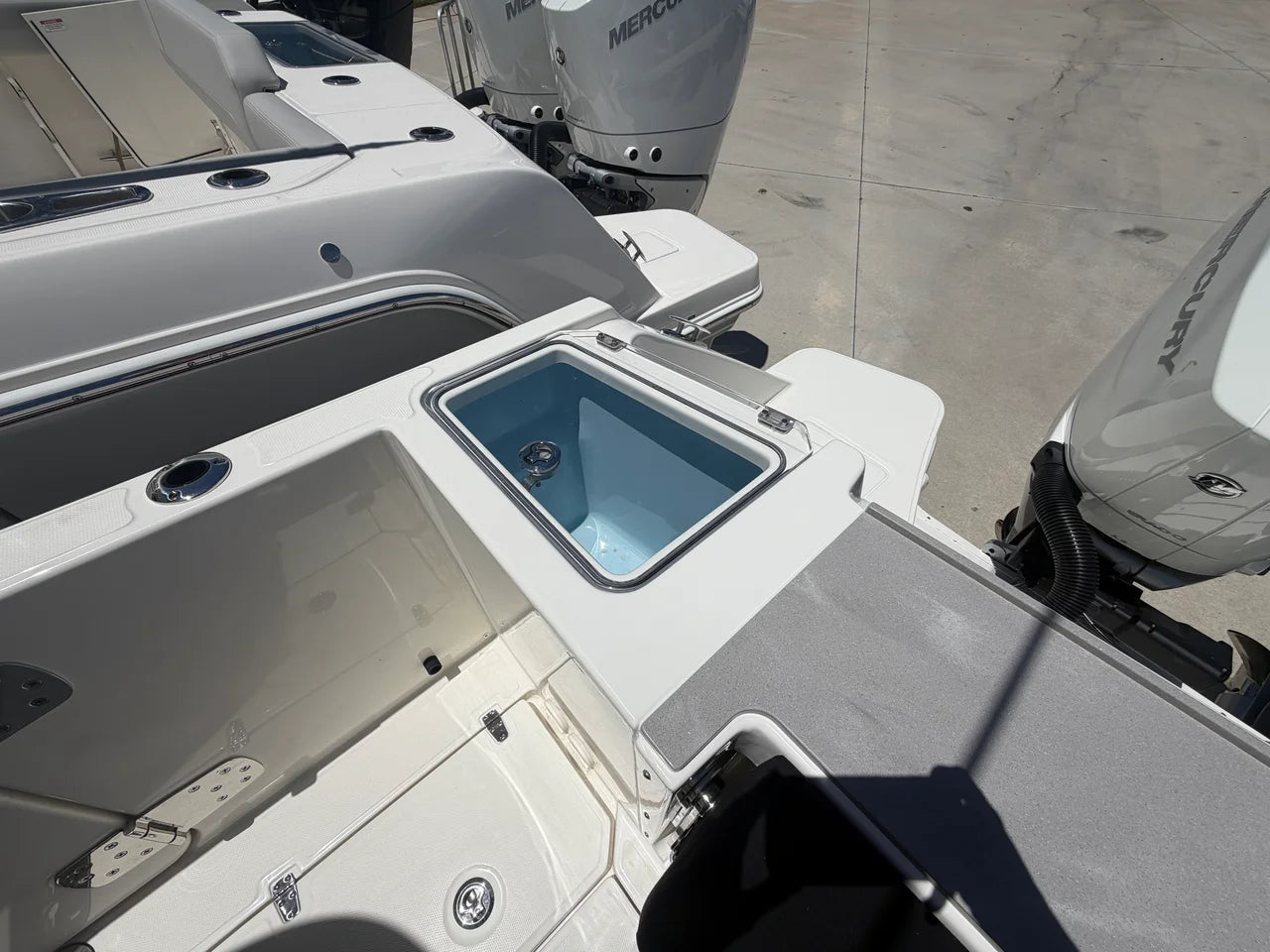 2027 Boston Whaler 330 Vantage 33.0 feet, Stuart, Florida #6