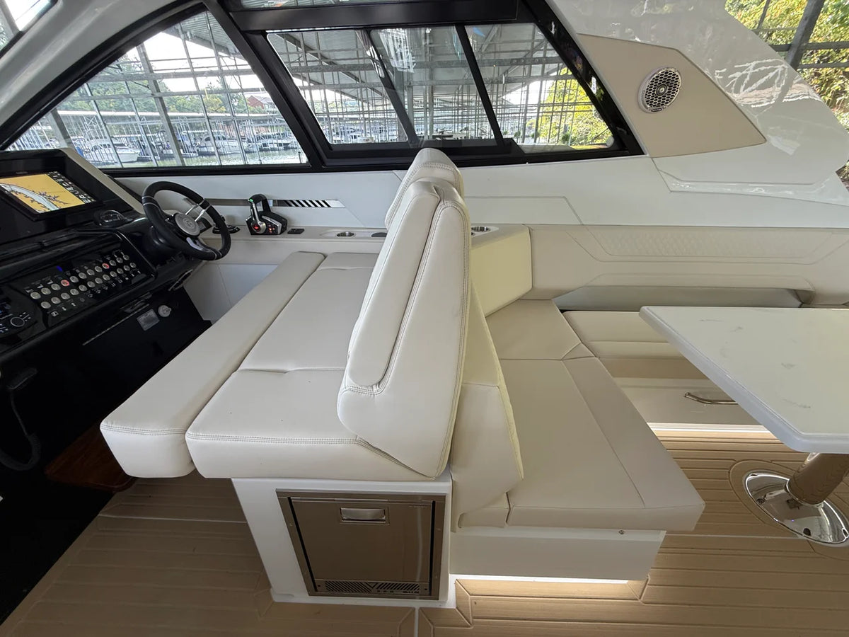 2027 Cruisers Yachts 42 GLS 42.0 feet, Lake Ozark, MO #25
