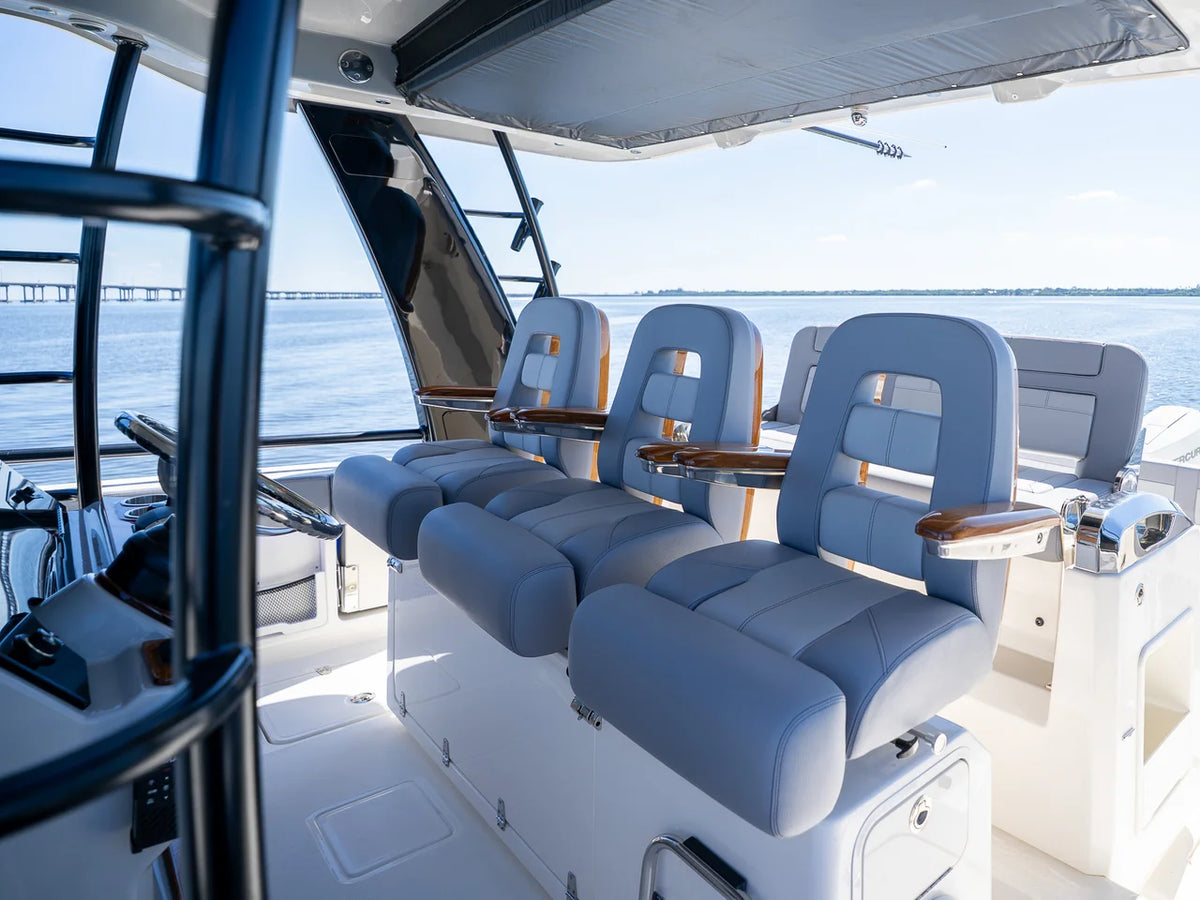 2027 Boston Whaler 420 Outrage 42.0 feet, Clearwater, Florida #26