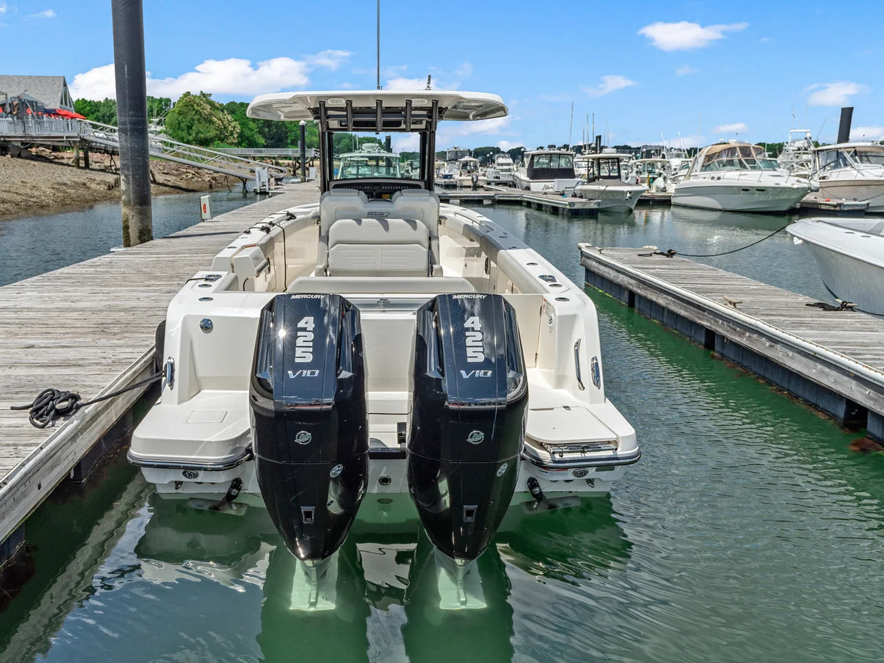 2026 Boston Whaler 330 Outrage 33.0 feet, Quincy, MA #7