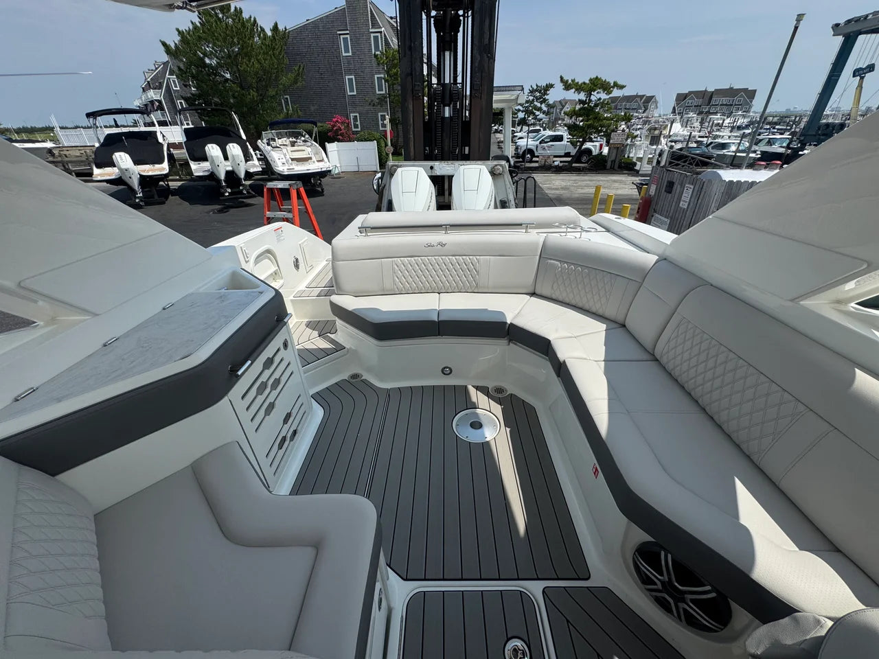 2027 Sea Ray SLX 310 Outboard 31.0 feet, Somers Point, New Jersey #8