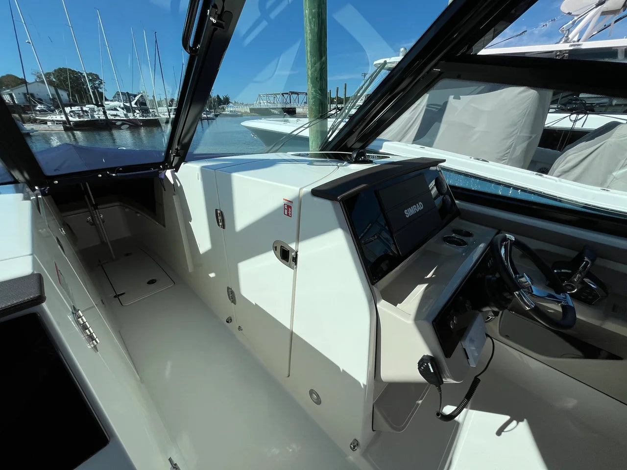 2025 Boston Whaler 330 Vantage 33.0 feet, Wakefield, RI #28