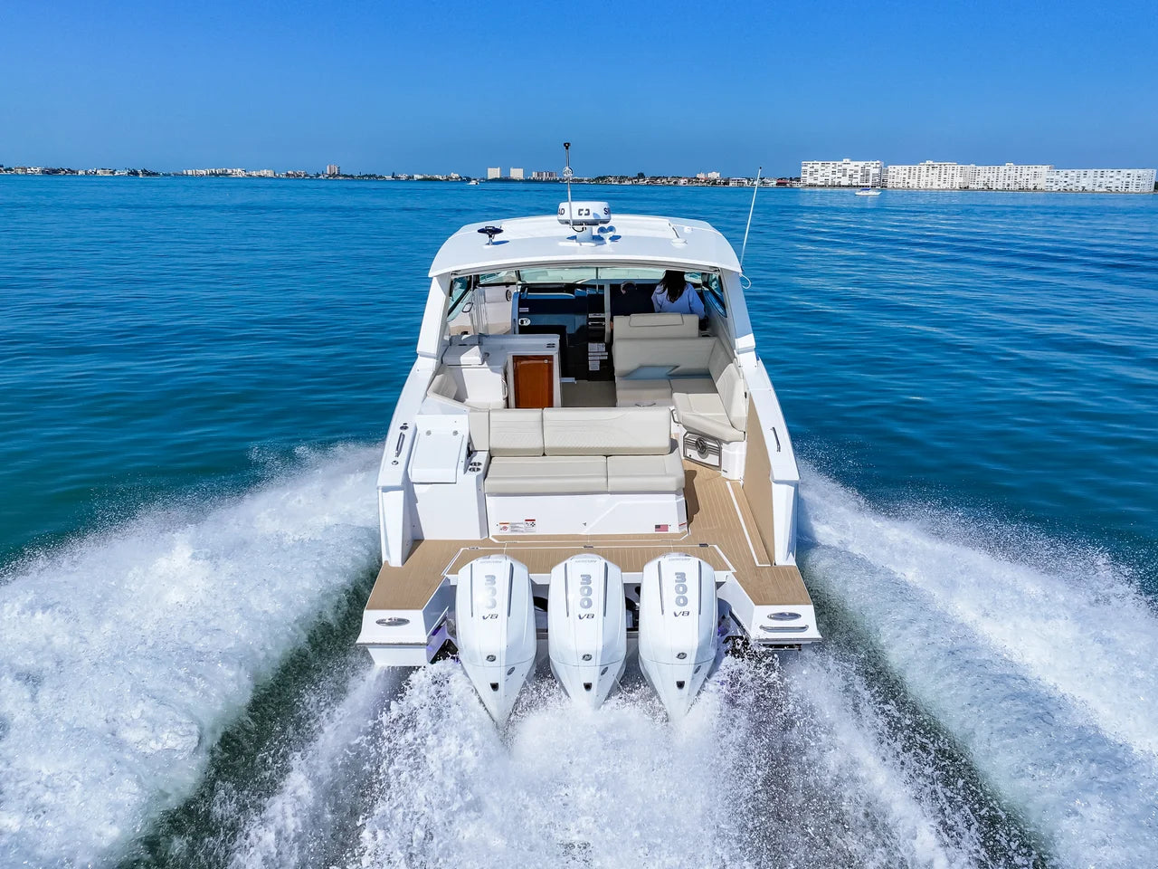 2026 Cruisers Yachts 38 GLS Outboard 38.0 feet, St Petersburg, FL #35