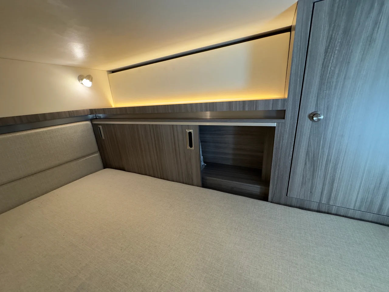 2021 Sea Ray 320 SUNDANCER OB 32.0 feet, Norwalk, Connecticut #101