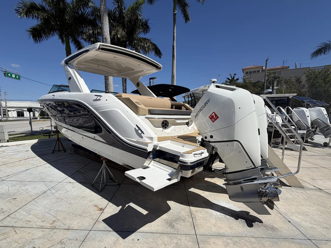 2026 Sea Ray SLX 310 Outboard 31.0 feet, Pompano Beach, Florida #4