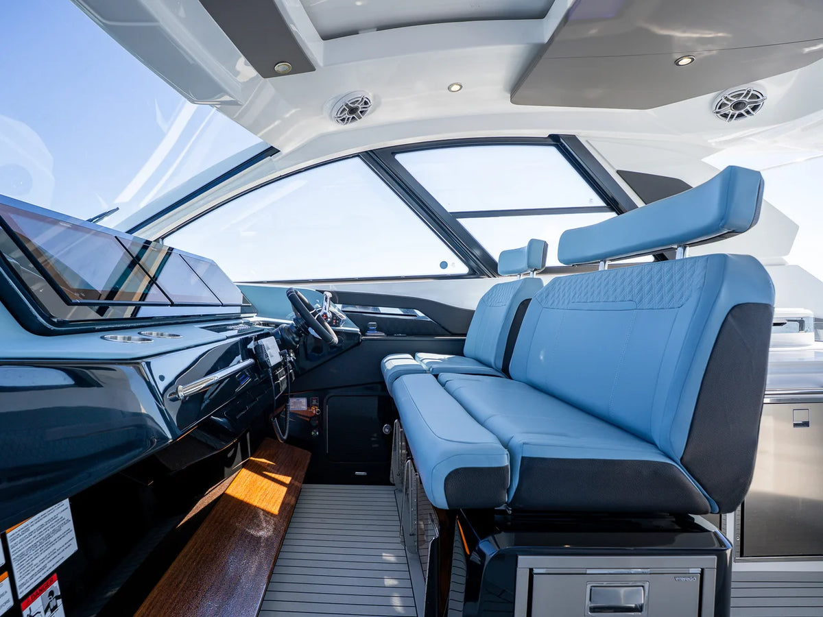 2027 Cruisers Yachts 50 GLS OB 50.0 feet, Clearwater, Florida #34