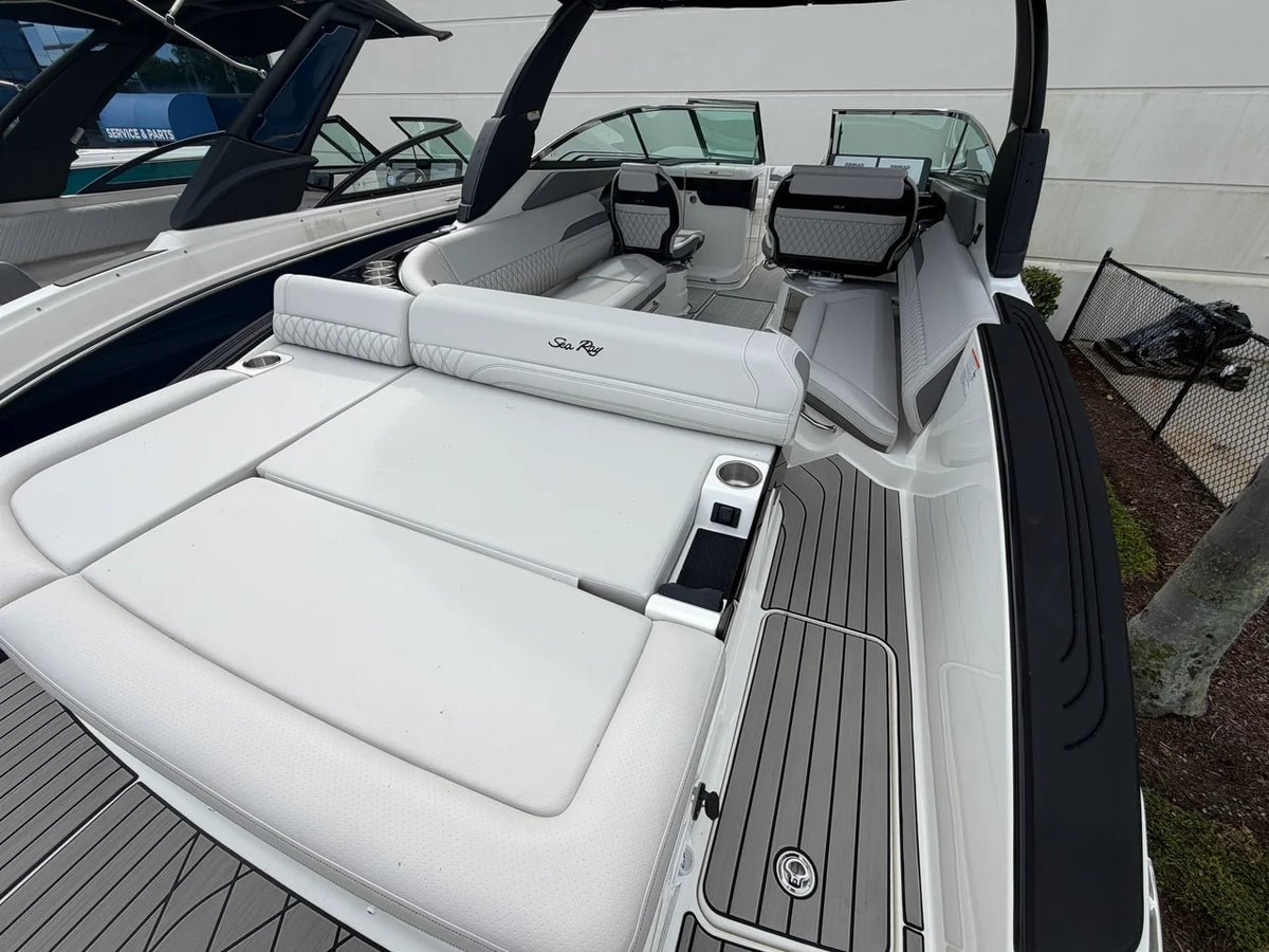 2027 Sea Ray SLX 280 Outboard 28.0 feet, Stuart, Florida #11
