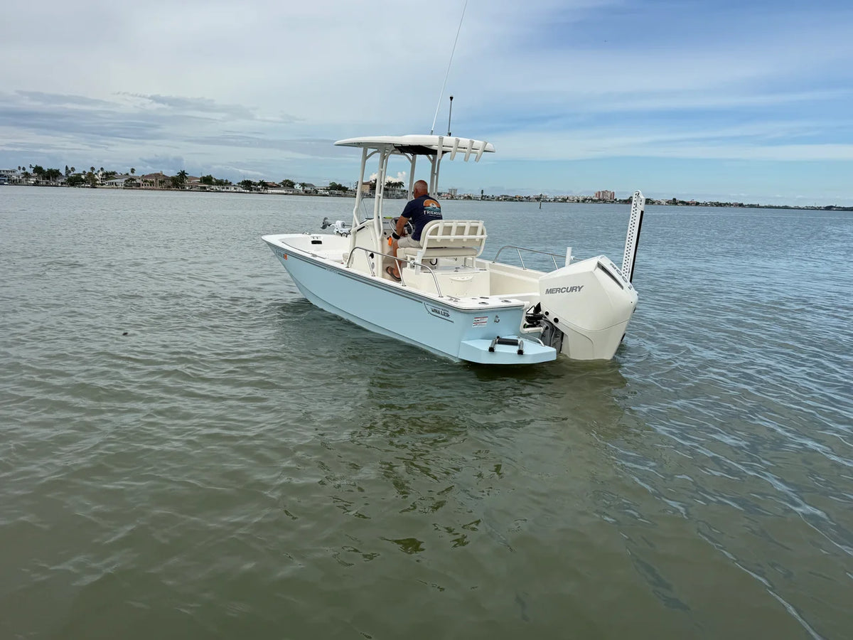 2025 Boston Whaler 210 MONTAUK 21.0 feet, St Petersburg, FL #9