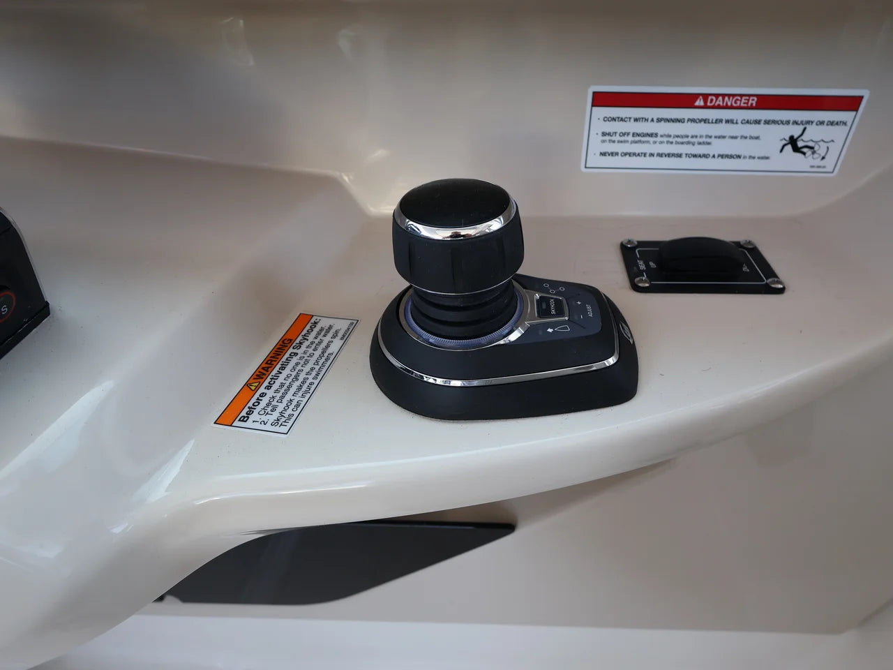2026 Boston Whaler 330 Vantage 33.0 feet, Naples, Florida #32