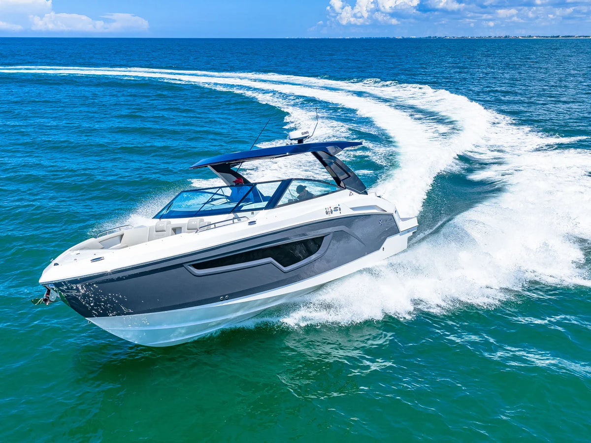 2027 Cruisers Yachts 34 GLS Outboard 34.0 feet, Venice, Florida #20