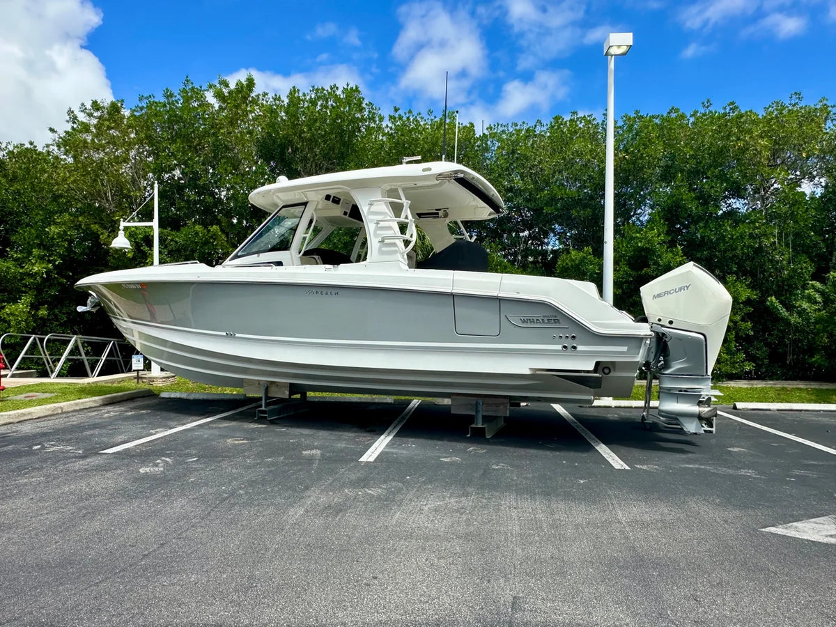 2021 Boston Whaler 350 REALM 35.0 feet, Fort Myers, FL #2