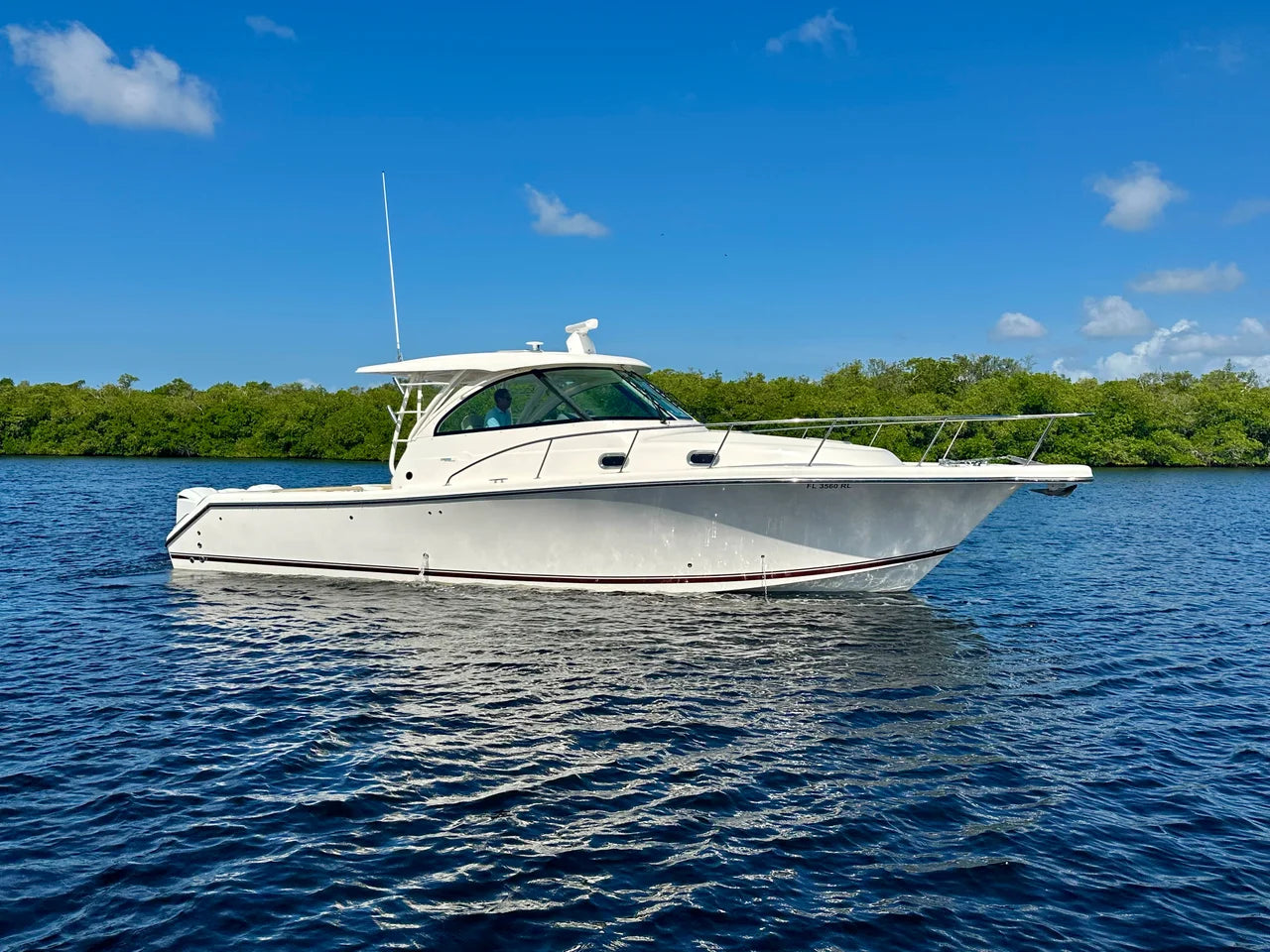 2017 Pursuit OS 385 OFFSHORE 39.0 feet, Fort Myers, Florida #1