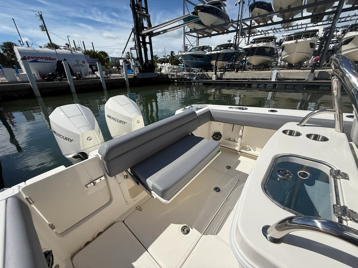 2027 Boston Whaler 250 Outrage 25.0 feet, Sarasota, FL #27