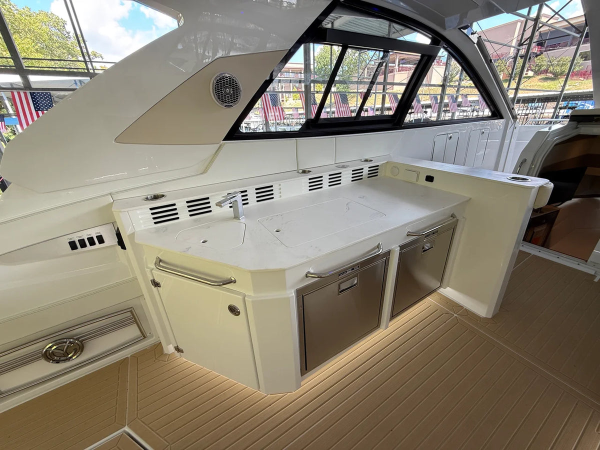 2027 Cruisers Yachts 42 GLS 42.0 feet, Lake Ozark, MO #20