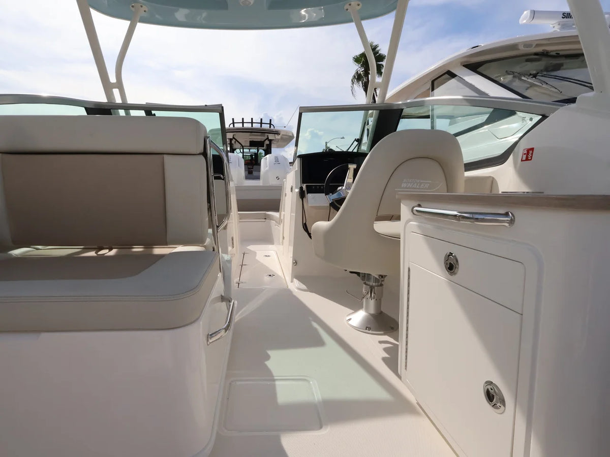 2027 Boston Whaler 240 Vantage 24.0 feet, Naples, Florida #11