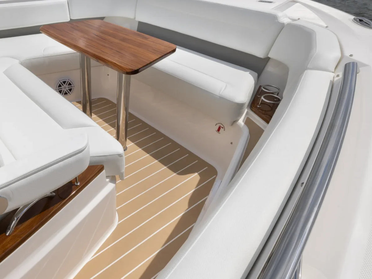 2027 Tiara Yachts 39 LS 39.0 feet, Inuvik, Northwest Territories #9