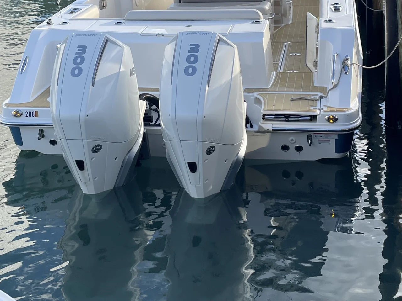 2020 Boston Whaler 330 OUTRAGE 33.0 feet, Venice, Florida #15