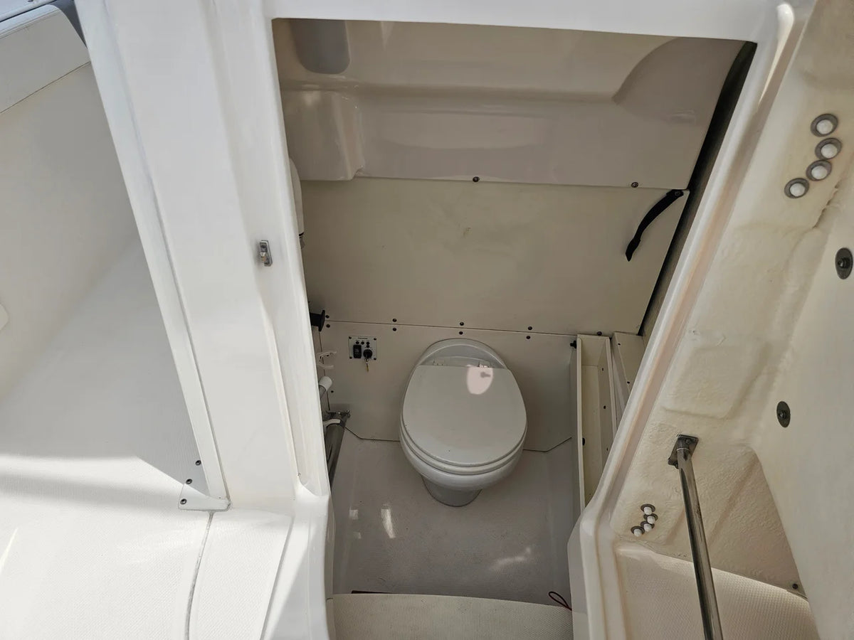 2020 Robalo R272 27.0 feet, Clearwater, FL #55