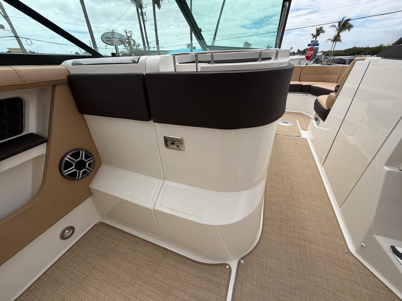2026 Sea Ray SLX 310 Outboard 31.0 feet, Stuart, Florida #42
