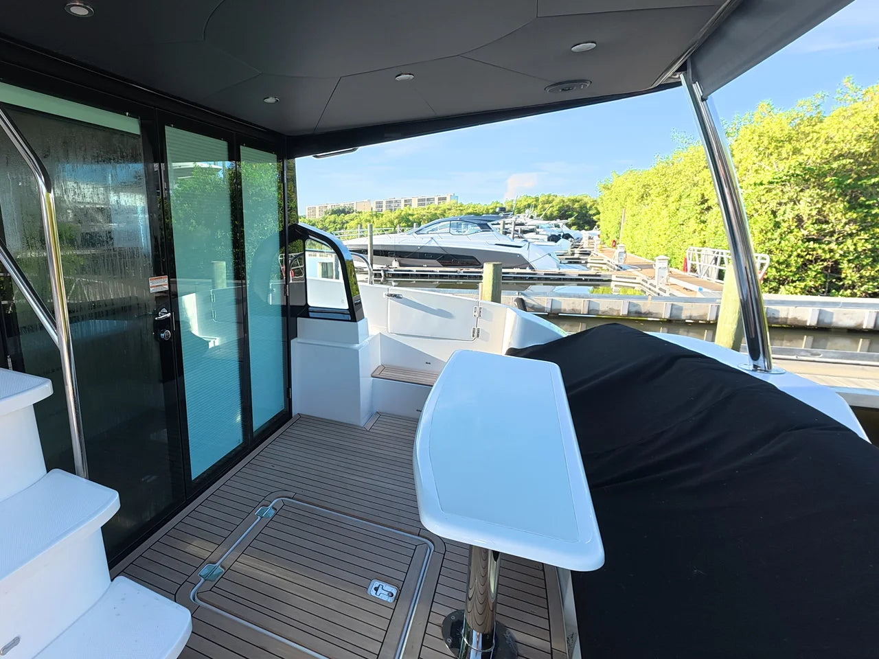 2026 Cruisers Yachts 50 FLY 50.0 feet, Clearwater, Florida #10