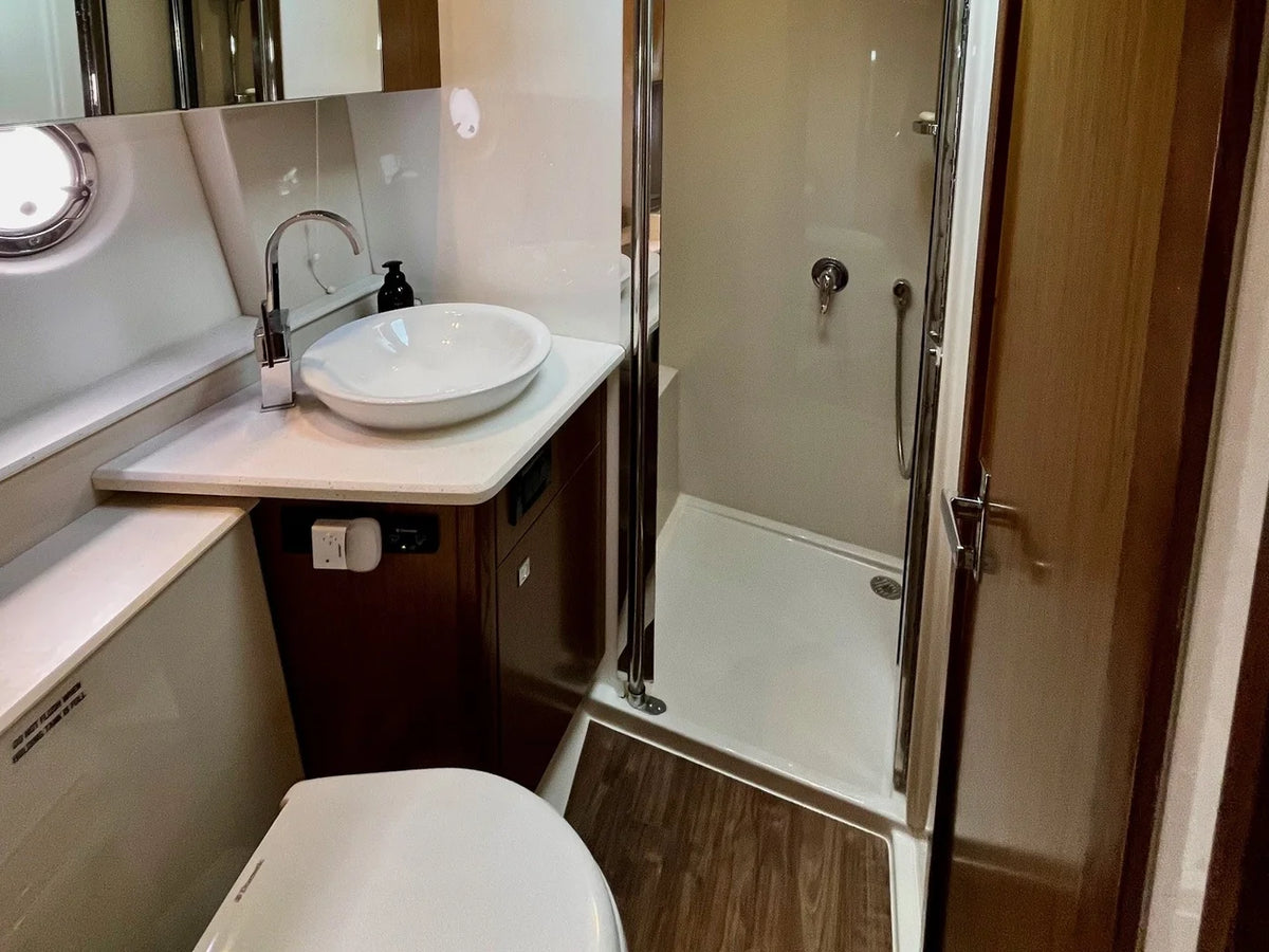 2015 Cruisers Yachts 41 CANTIUS 42.0 feet, Venice, Florida #24
