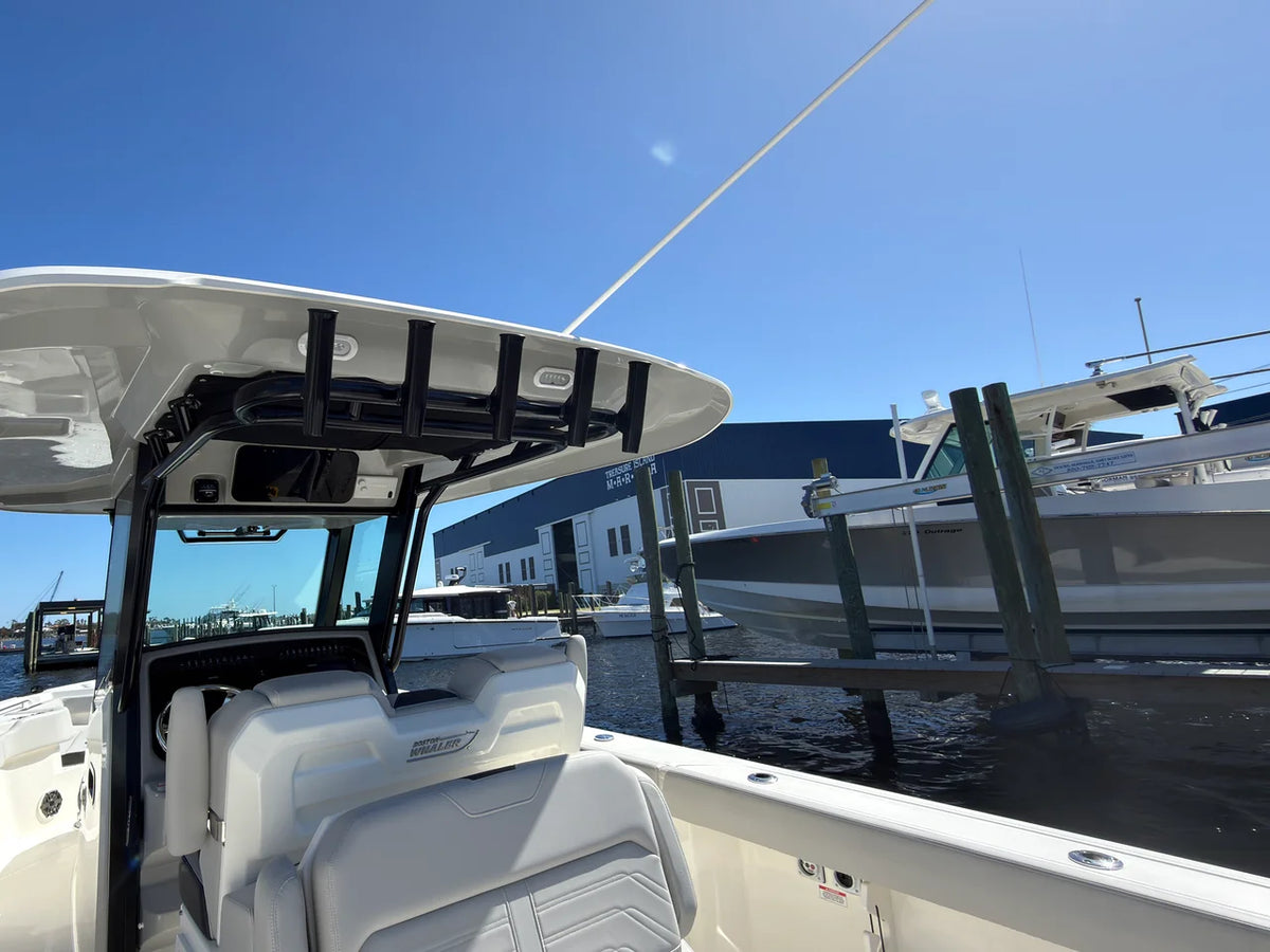 2027 Boston Whaler 330 Outrage 33.0 feet, Panama City, FL #39