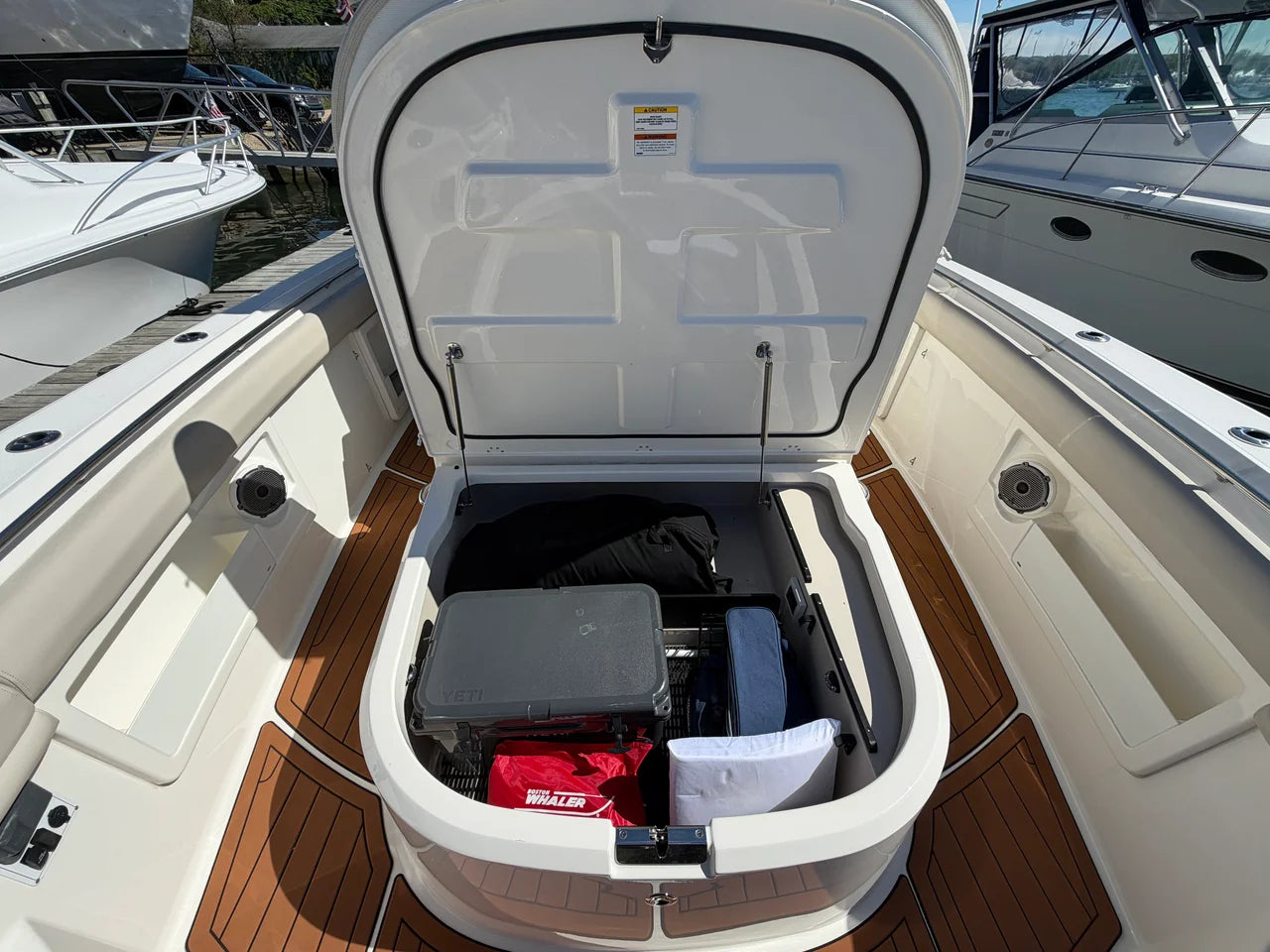 2021 Boston Whaler 380 OUTRAGE 38.0 feet, Huntington, NY #40