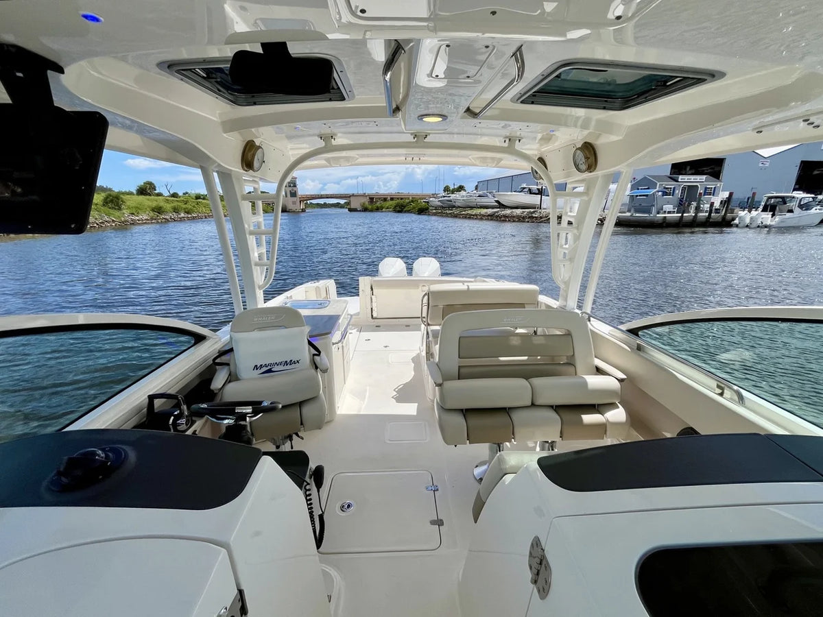 2022 Boston Whaler 320 VANTAGE 32.0 feet, Venice, Florida #14