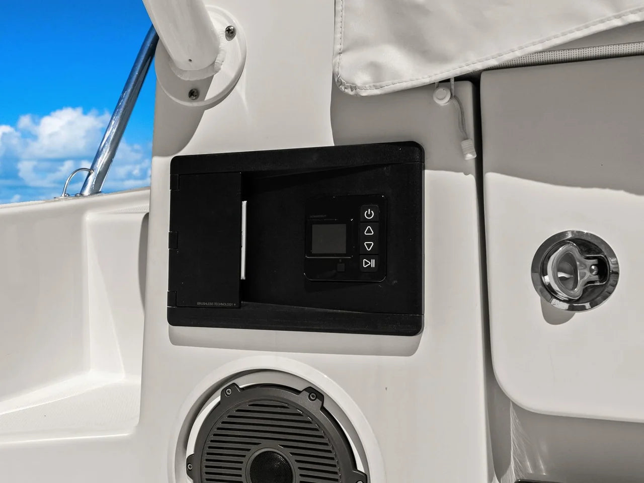 2025 Boston Whaler 405 CONQUEST 41.0 feet, St Petersburg, FL #58