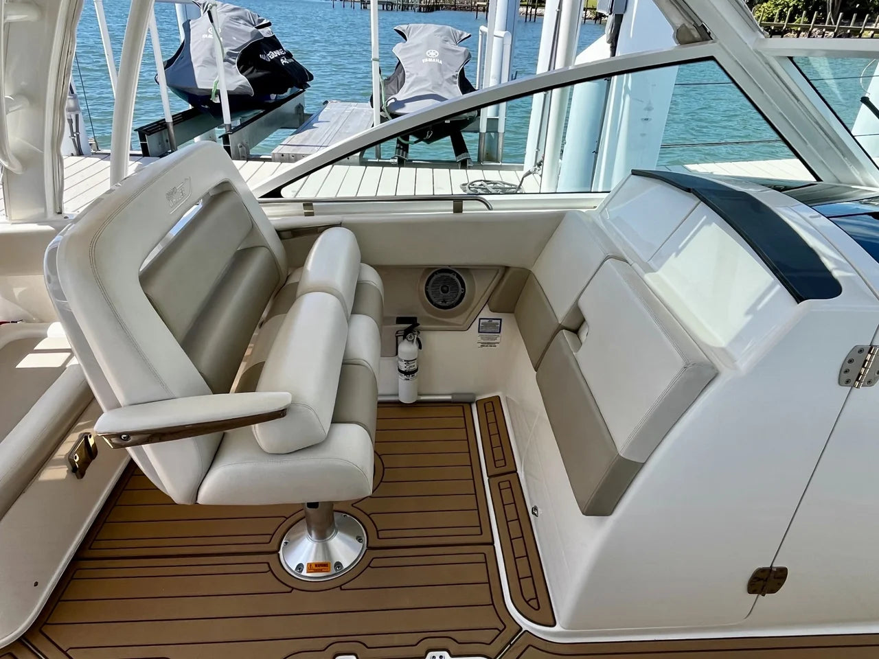 2019 Boston Whaler 320 VANTAGE 32.0 feet, Venice, FL #15