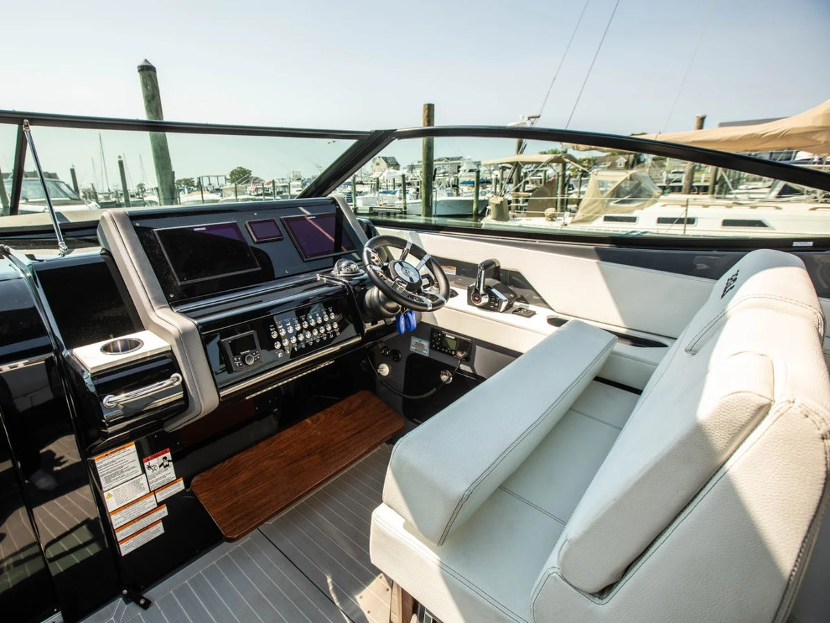 2024 Cruisers Yachts 38 GLS-OB SB 38.0 feet, Somers Point, New Jersey #40