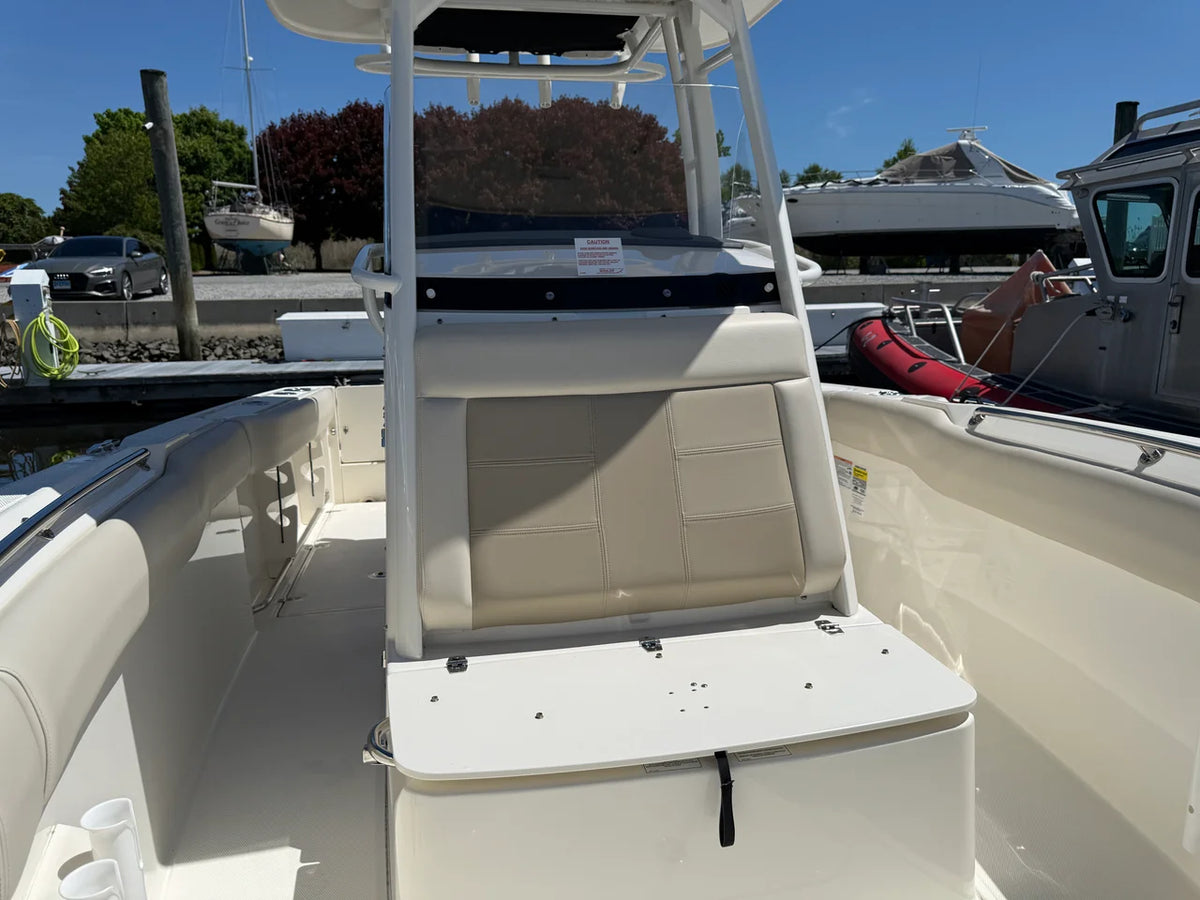 2024 Boston Whaler 230 OUTRAGE 23.0 feet, Westbrook, Connecticut #20