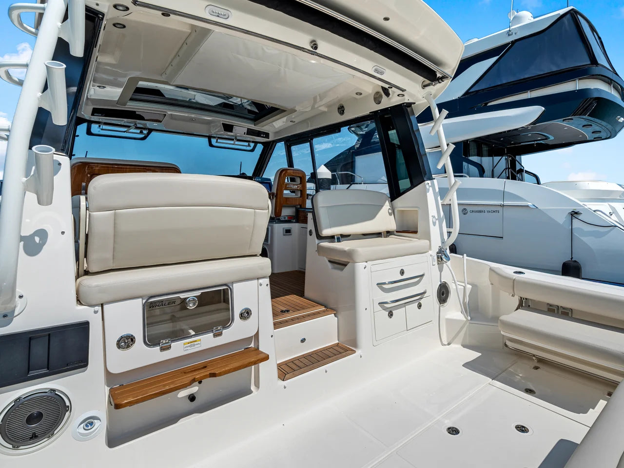 2026 Boston Whaler 405 Conquest 40.0 feet, Quincy, MA #14