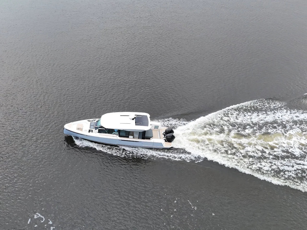 2027 Saxdor 400 GTC 40.0 feet, Jacksonville Beach, Florida #9