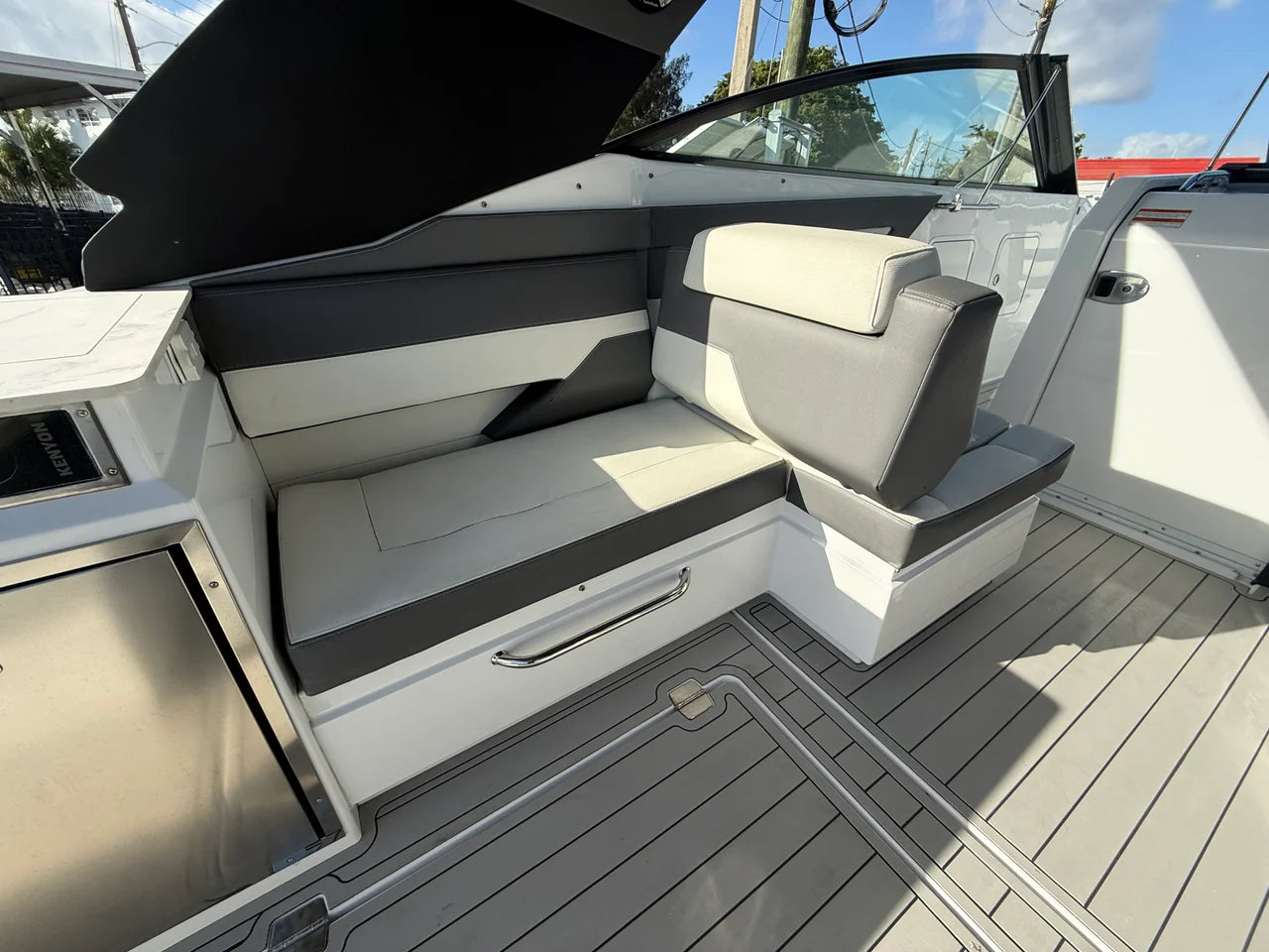 2022 Cruisers Yachts 34 GLS Outboard 34.0 feet, Miami, FL #14