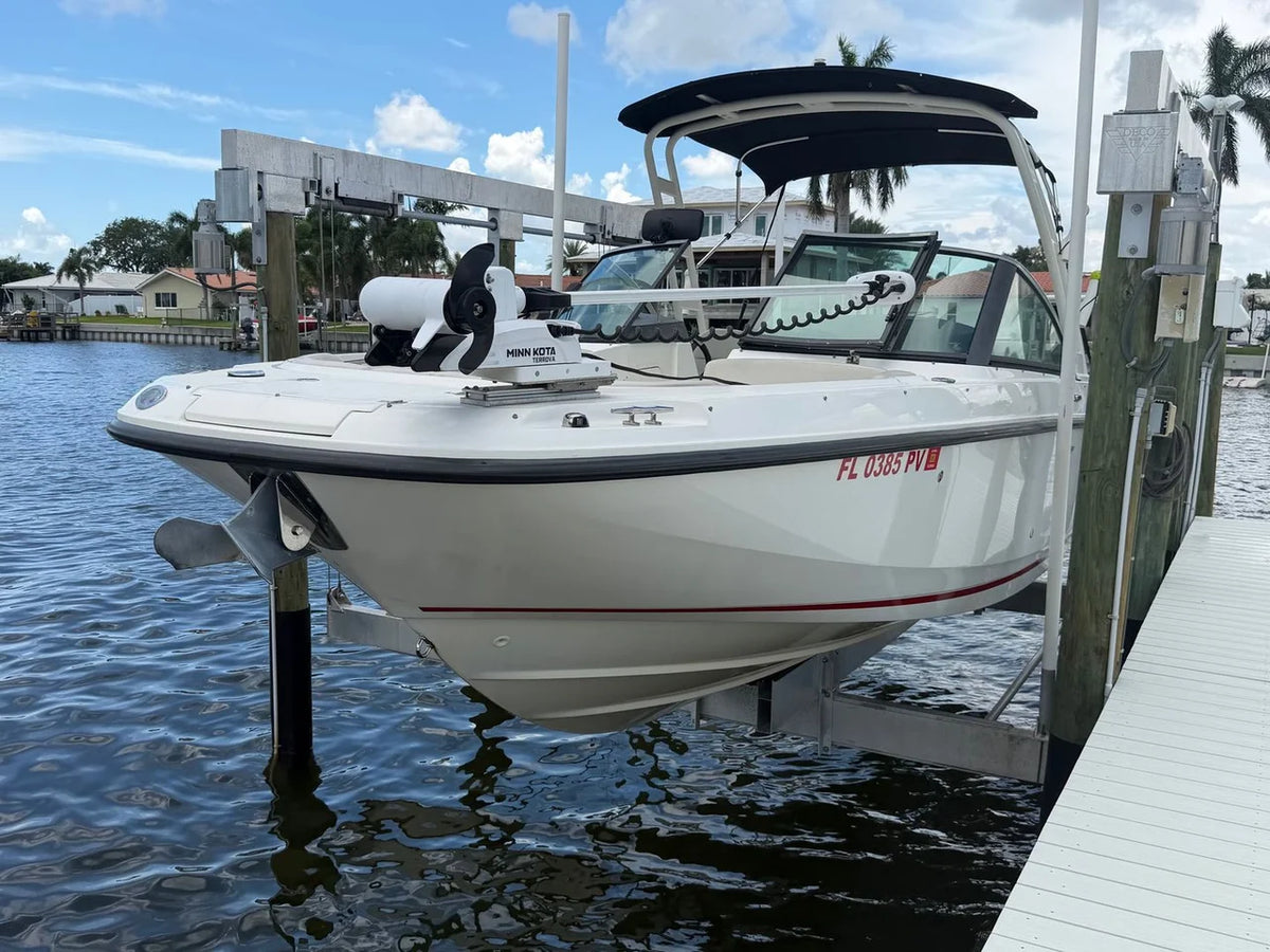 2015 Boston Whaler 230 VANTAGE 23.0 feet, St Petersburg, FL #19