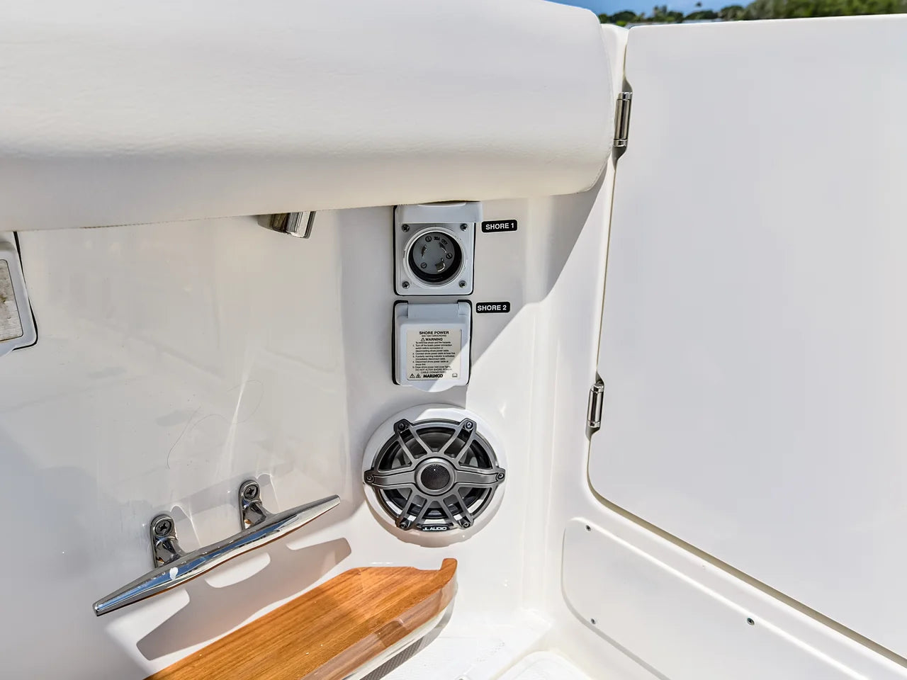 2025 Boston Whaler 350 REALM 35.0 feet, Stuart, Florida #69
