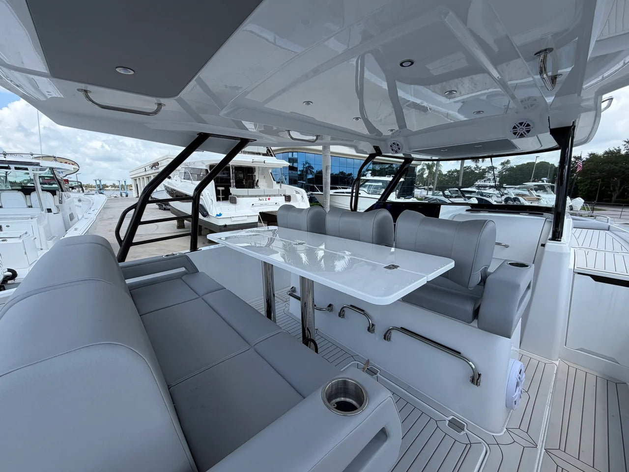 2026 Cruisers Yachts 38 VTR 38.0 feet, Pompano Beach, Florida #8
