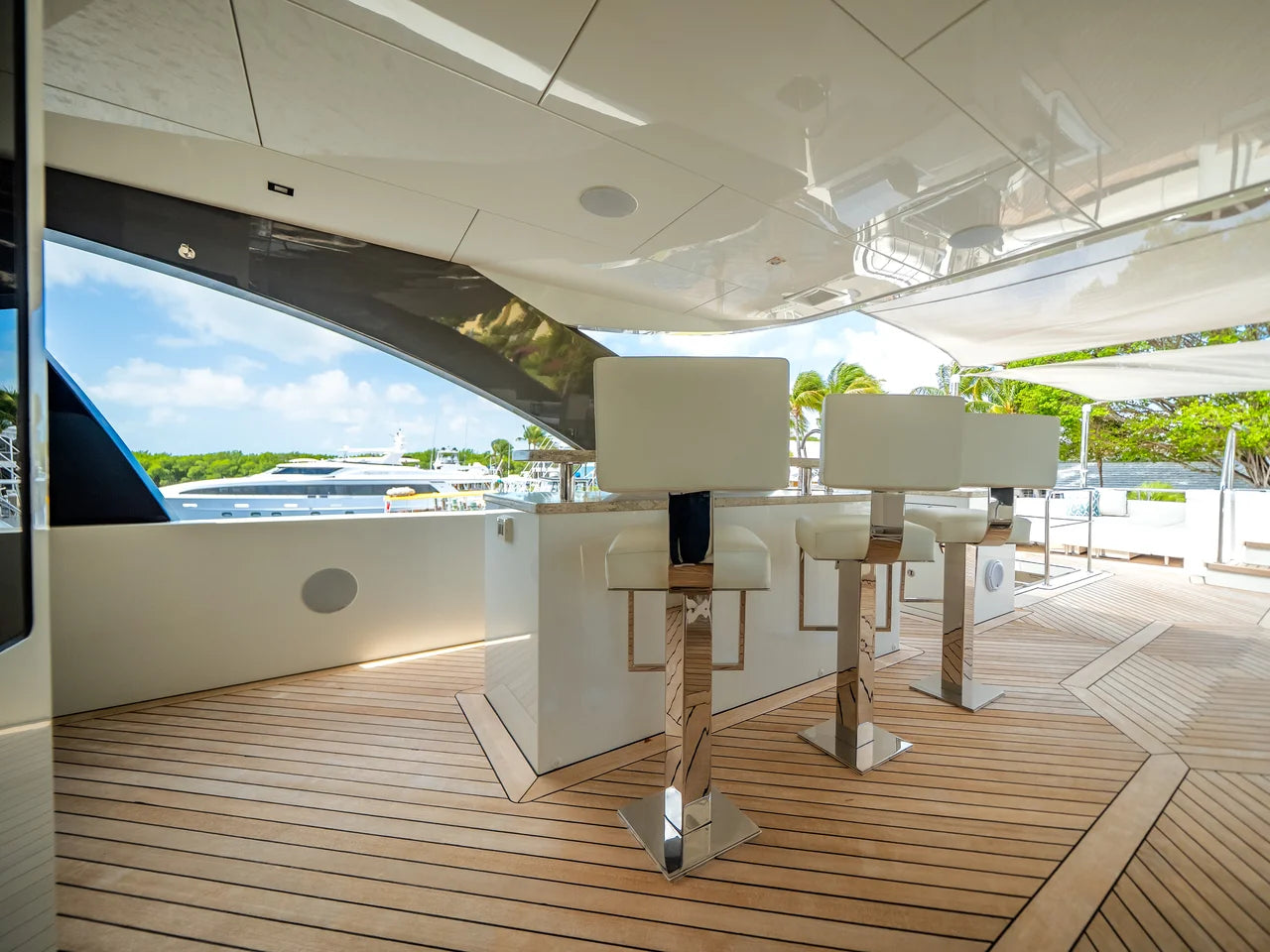 2023 Ocean Alexander 27R 88.0 feet, Ocean Reef, FL #97