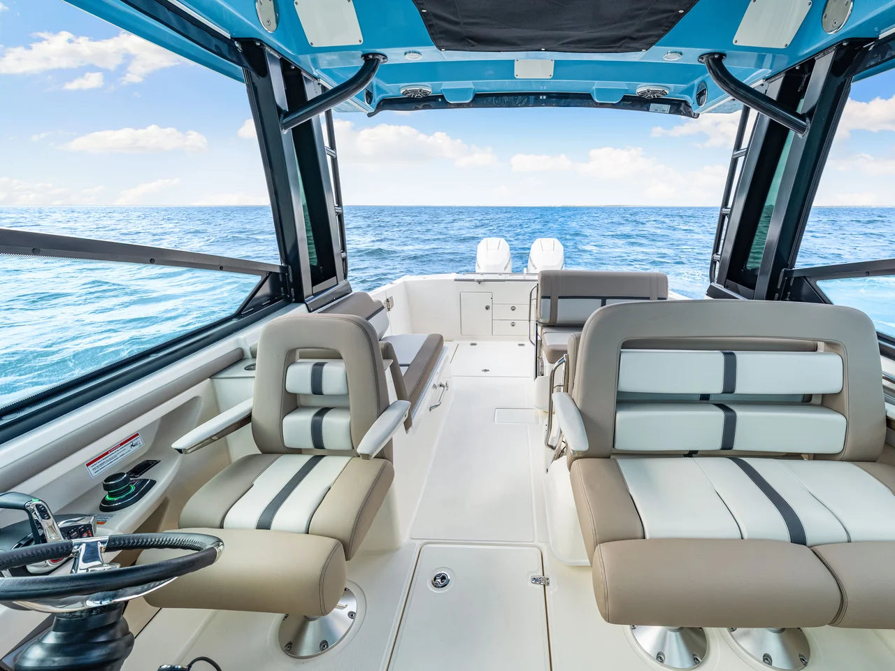 2026 Boston Whaler 330 Vantage 33.0 feet, Clearwater, Florida #51