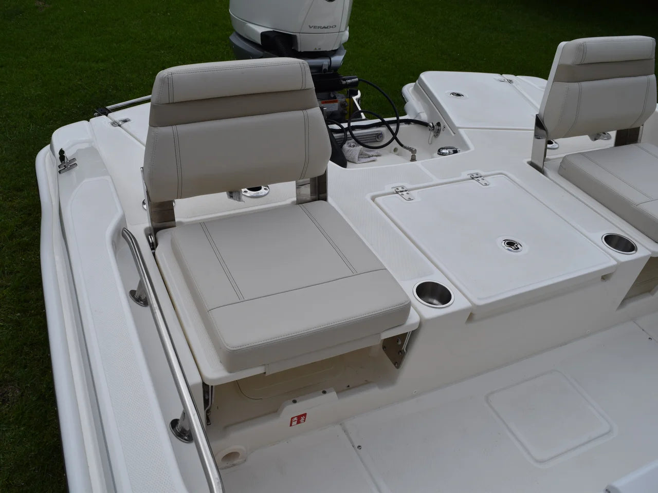 2026 Boston Whaler 250 Dauntless 25.0 feet, Thunderbolt, GA #7